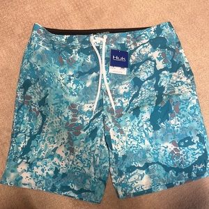 HUK performance fishing shorts, new with tags